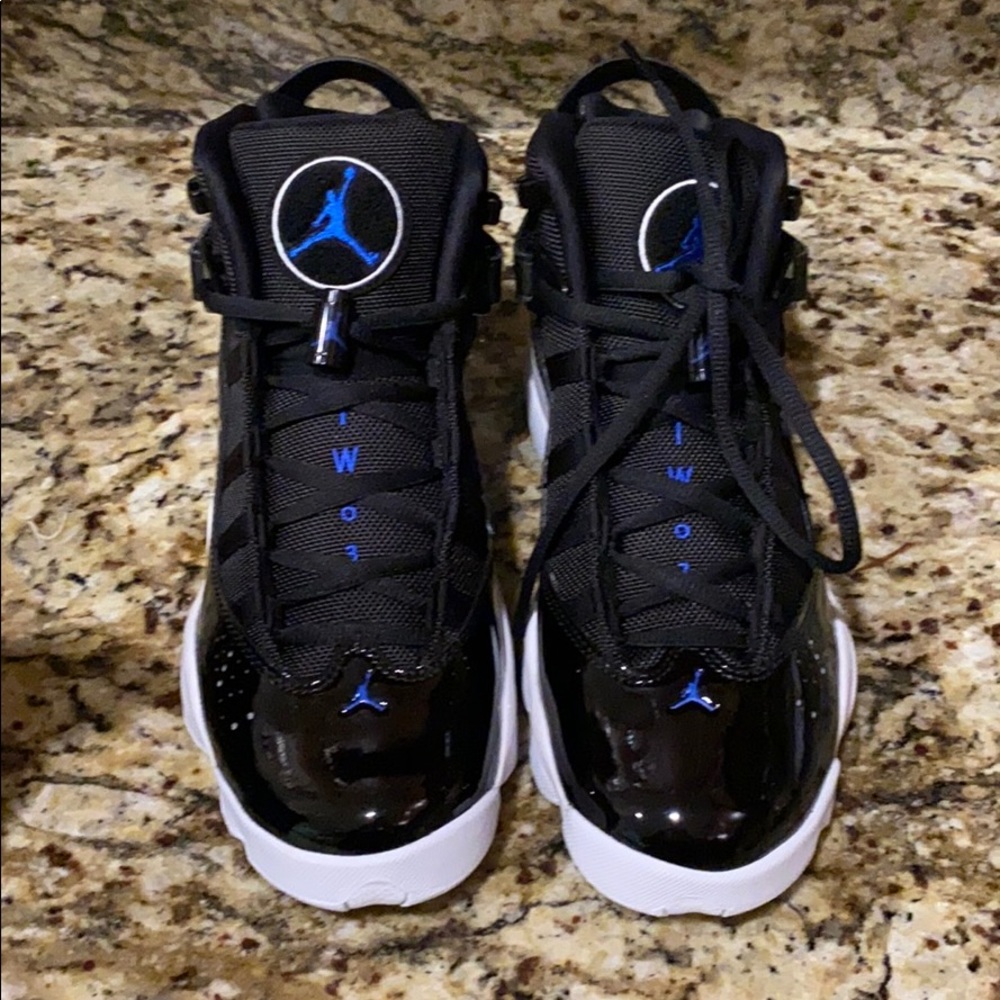 New in box Jordan 6 Rings (GS)